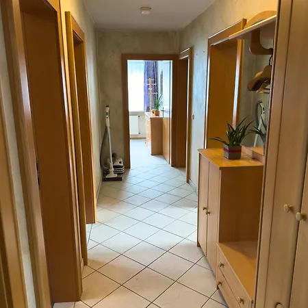 4-zimmer-wohnung Mit Terrasse *