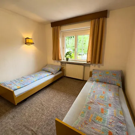 公寓 4-zimmer-wohnung Mit Terrasse *