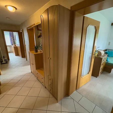 4-zimmer-wohnung Mit Terrasse 兰克韦尔